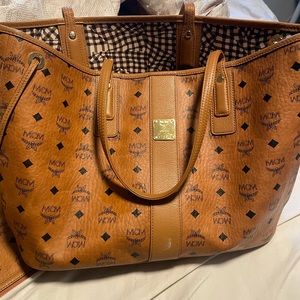 MCM Reversible Shopper Bag + Coin Purse
